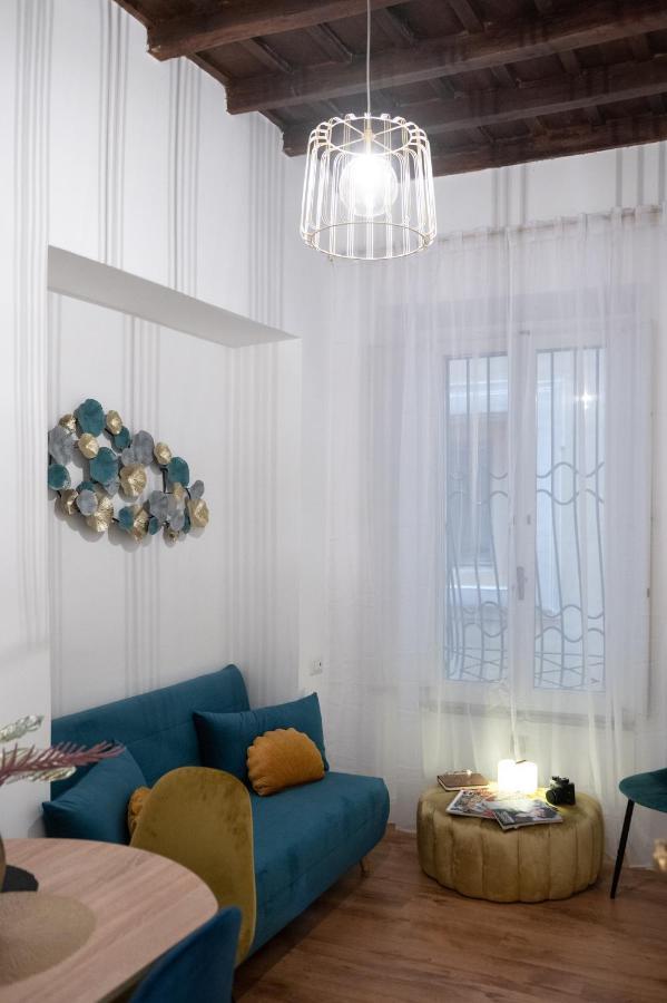 Pantheon Chic Apartment Rom